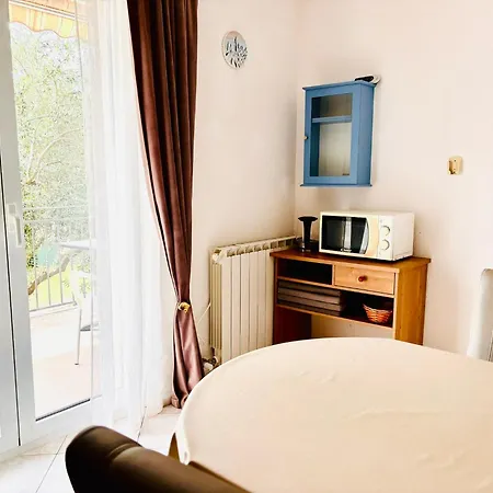 Oliva Apartment *