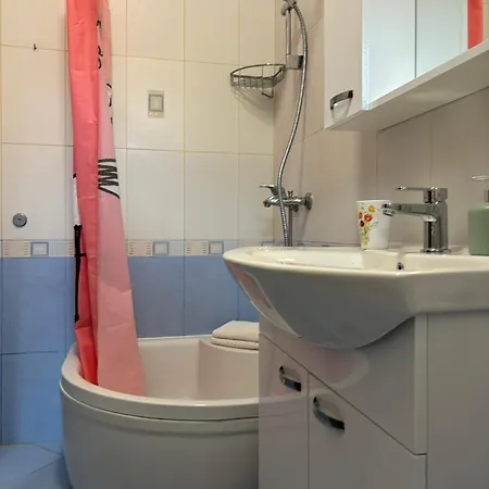 Oliva Apartment *